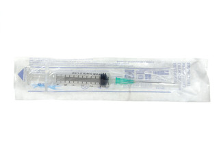 Syringe for single use pack