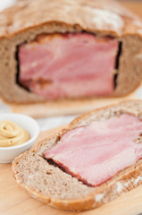 Osterschinken, Schinken im Brotteig