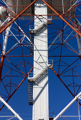 Close-up on the Structure of a Telecommunication Antenna