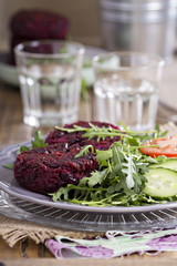 Vegan burgers with beetroot and beans