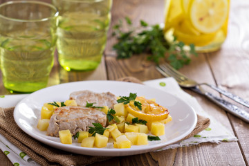 Pork medallions with vegetables