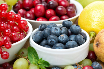 fresh blueberries, berries and fruits