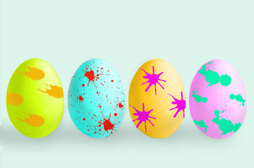 CUATRO HUEVOS DE PASCUA