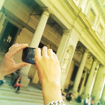 make a photo in Florence