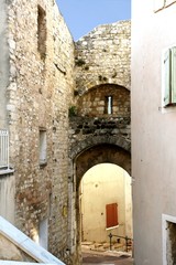 Porte Gachiou à Aubagne en Provence ( XIV ème )