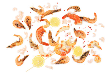 Fresh cooked shrimps composition with lemon.