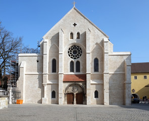 Fototapeta na wymiar Kościół św Ulrich w Ratyzbonie
