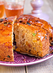 Dried fruit cake