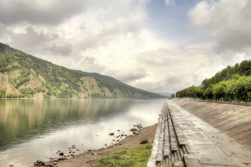Naklejka premium Divnogorsk. Embankment of the river Yenisei