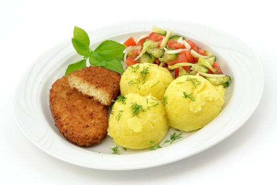 Fish cutlet with potatoes