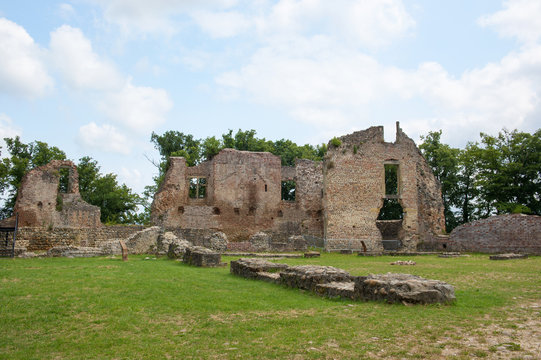 Towers and buildings of French ruin