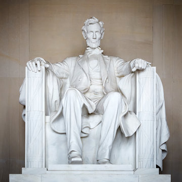 Statue of Abraham Lincoln