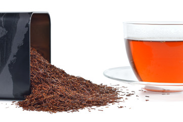 Rooibos in a tin and cup.