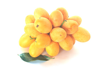 thai fresh fruit Marian plum