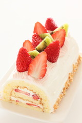 苺のロールケーキ