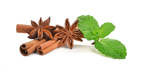 Sticks of cinnamon with mint and anise