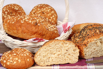 breads with sesame seed