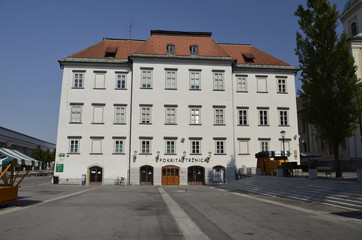 Piazza del Mercato centrale, Lubiana