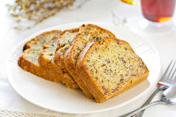Banana cake