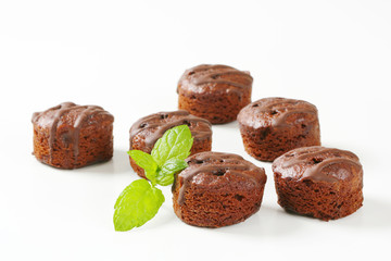 Mini chocolate cakes