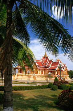 Temple at Pha That Luang complex, Vientiane, Laos