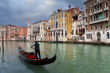Fototapeta na wymiar Gondolier in Venice.