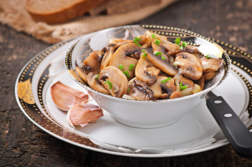Fried mushrooms and onions
