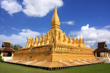 Pha That Luang stupa, Vientiane, Laos - obrazy, fototapety, plakaty