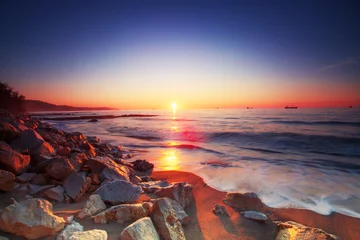 Zelfklevend Fotobehang Sunrise over sea © ValentinValkov