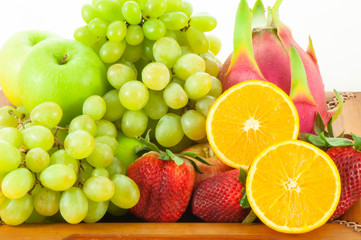 Fototapeta na wymiar juicy orange and group fruits