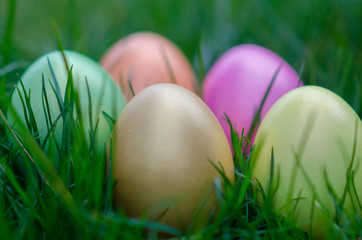 pastellfarbene Ostereier