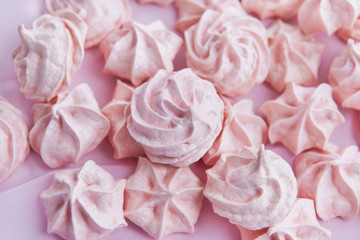 Obraz na płótnie Canvas Pink meringues