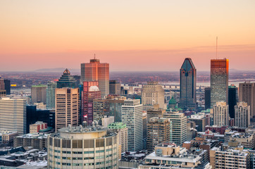 Stunning Sunset over Downtown Montreal in Winter - obrazy, fototapety, plakaty