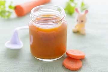 Baby healthy nutrituion - carrot puree