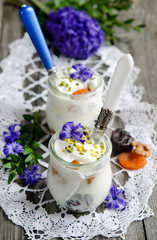 Yogurt with dried fruit