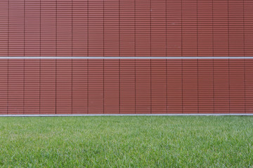 Red wall, green garden