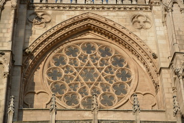 Obraz premium Detalle de la vidriera de la fachada de la Catedral de Burgos