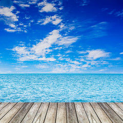 Fototapeta premium wood beauty seascape and blue clouds sky