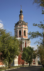 Церковь Захарии и Елизаветы под колокольней Донского монастыря