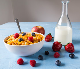 Cornflakes in einer Schale