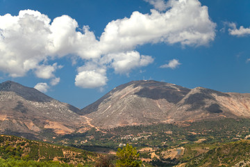Fototapeta na wymiar Górski krajobraz w lecie