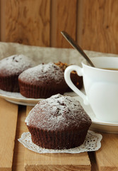 Chocolate cake with icing sugar