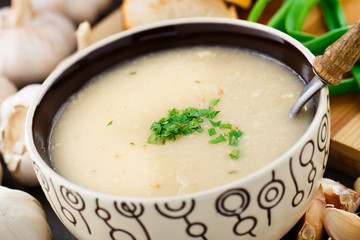 Garlic cream soup