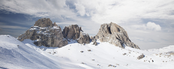 Fototapeta na wymiar Panoramic view of Dolomites