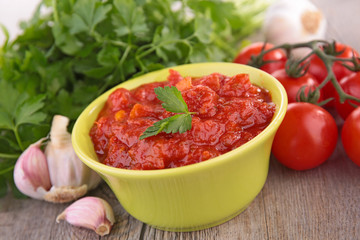 bowl of tomato sauce