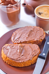 bread with chocolate cream