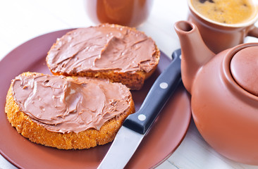 bread with chocolate cream