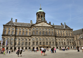 Fototapeta na wymiar Amsterdam, Plac Dam, Pałac Królewski