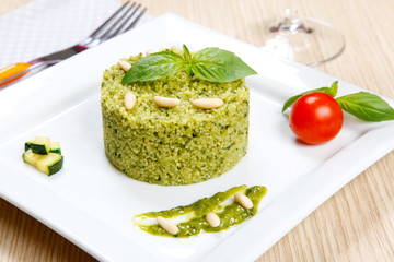 Couscous wit pesto genoese