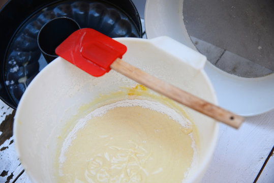 Cake making at home